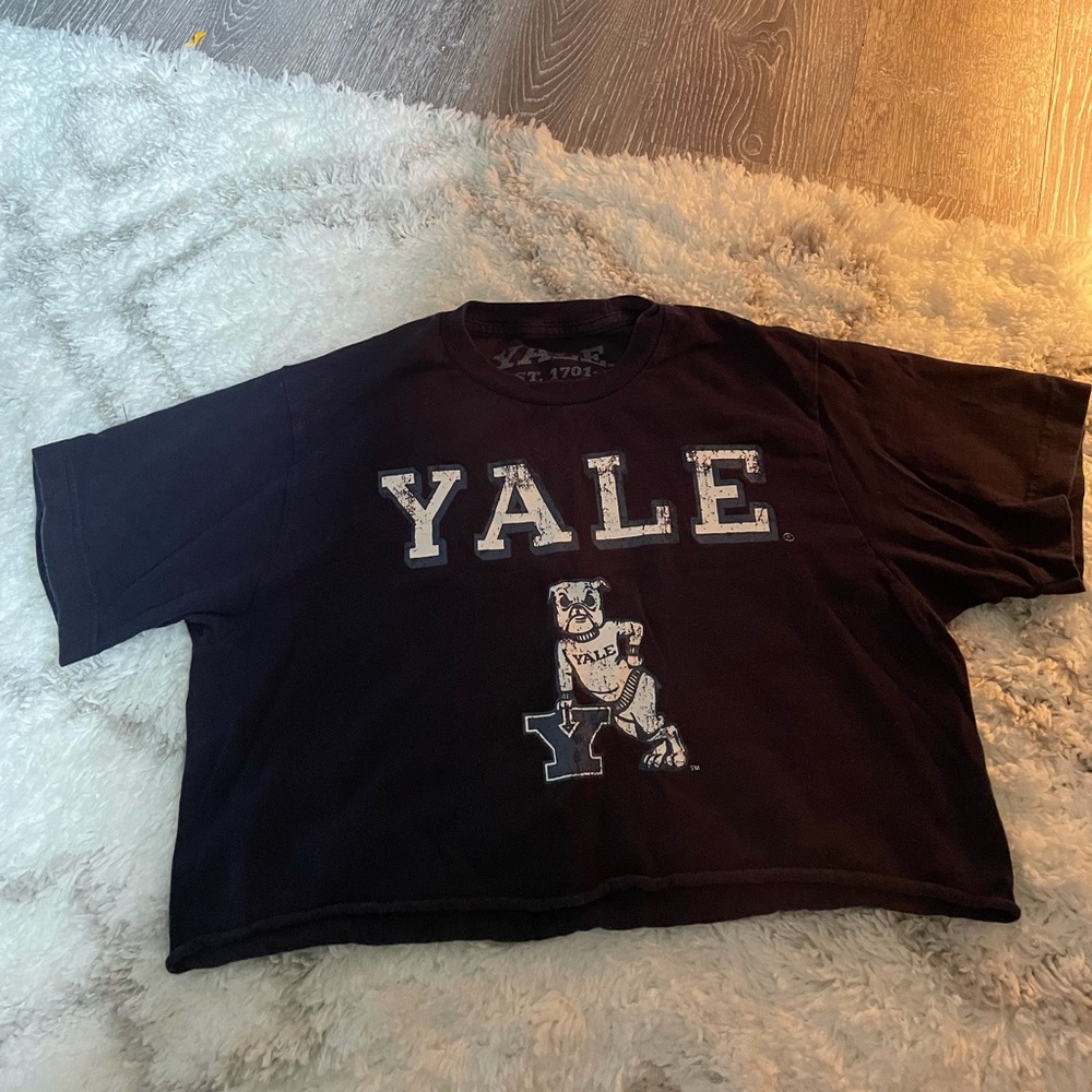 Cropped Yale top